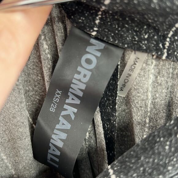 Norma Kamali Tapered Pleated Trouser - Woven Pinstripe - XXS - New with tags - Picture 6 of 8